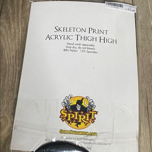 NWT Skeleton print acrylic thigh high stockings One size fits most Halloween - Picture 2 of 2